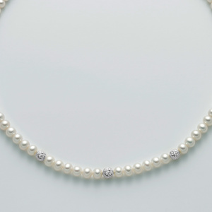 / Collier Perle